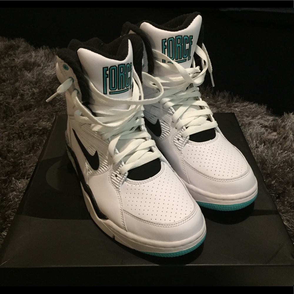 🛑SOLD🛑 Nike air command force men’s shoes